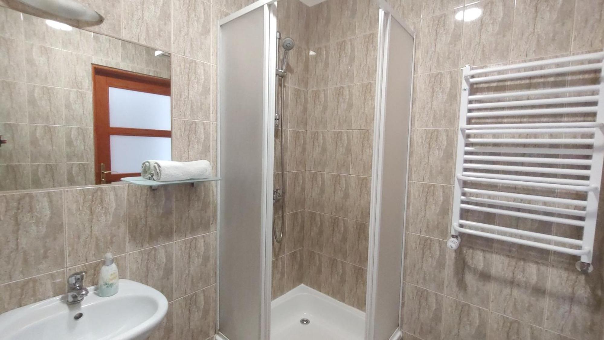 Sloneczny Dom Pokoje I Apartament Na Wynajem Leba Exterior foto