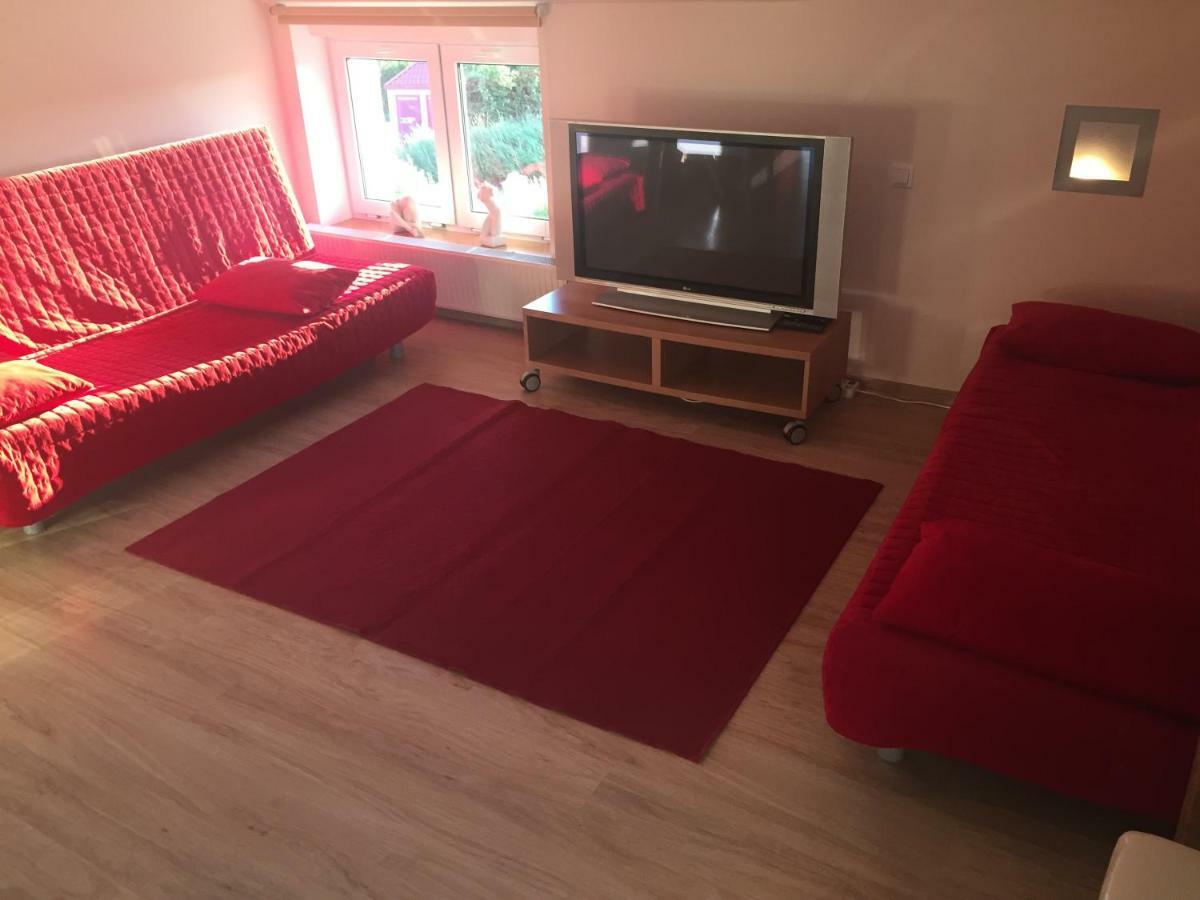Sloneczny Dom Pokoje I Apartament Na Wynajem Leba Exterior foto
