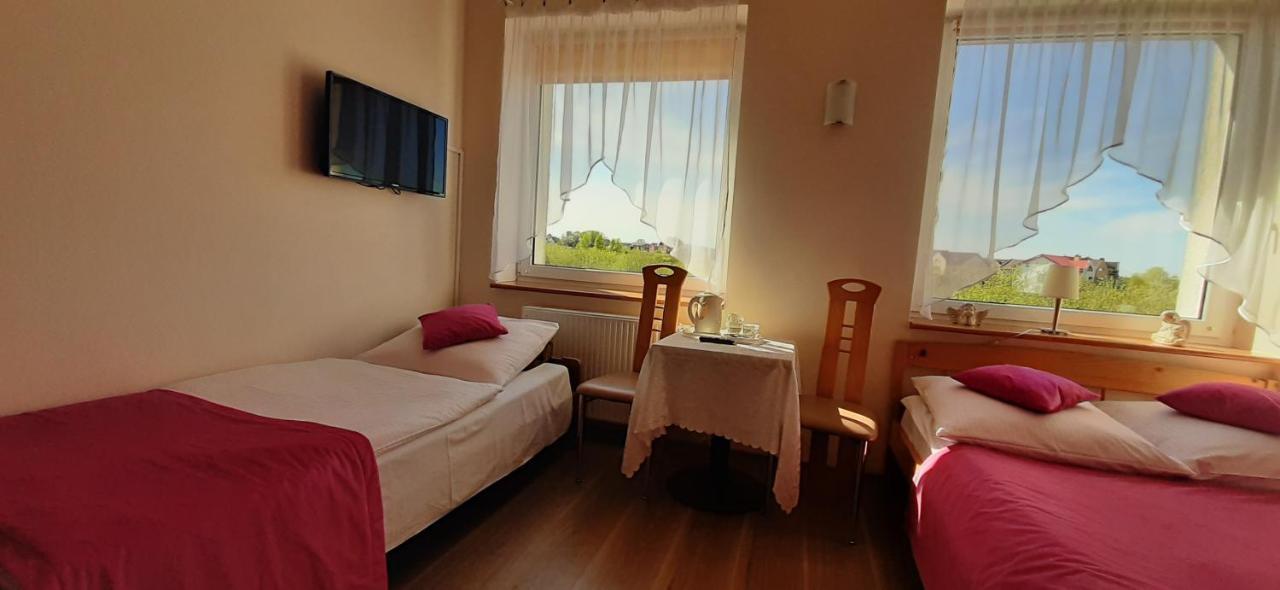 Sloneczny Dom Pokoje I Apartament Na Wynajem Leba Exterior foto