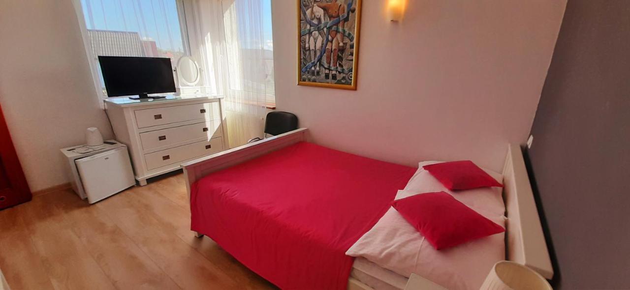 Sloneczny Dom Pokoje I Apartament Na Wynajem Leba Exterior foto