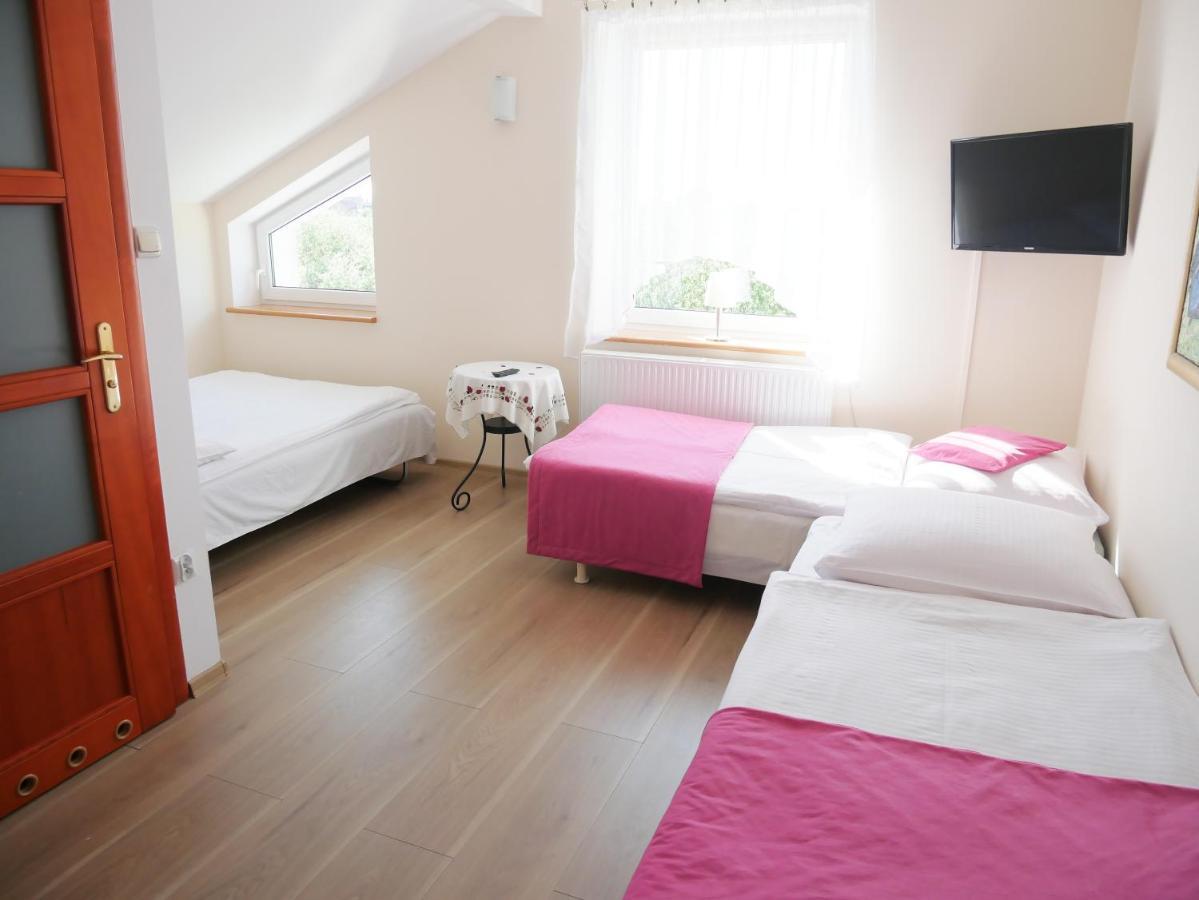 Sloneczny Dom Pokoje I Apartament Na Wynajem Leba Exterior foto