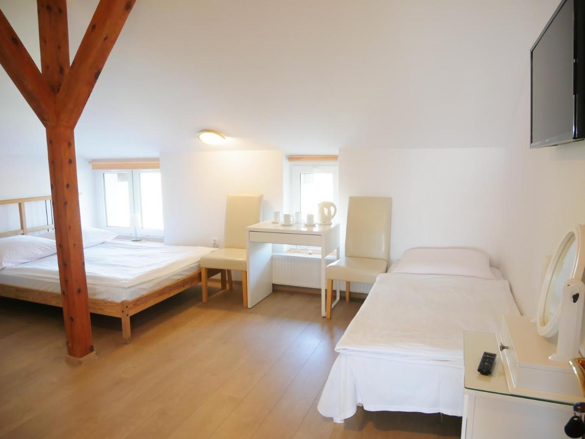 Sloneczny Dom Pokoje I Apartament Na Wynajem Leba Exterior foto