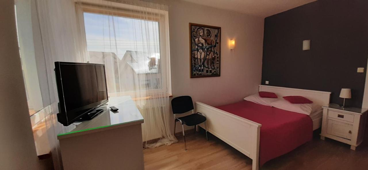 Sloneczny Dom Pokoje I Apartament Na Wynajem Leba Exterior foto