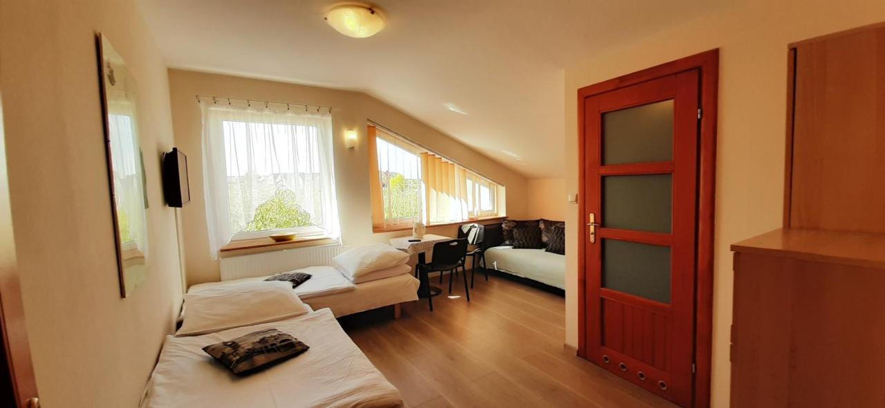 Sloneczny Dom Pokoje I Apartament Na Wynajem Leba Exterior foto