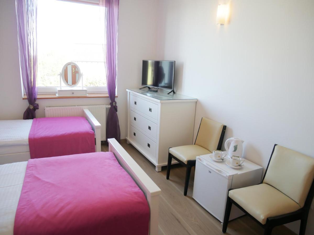 Sloneczny Dom Pokoje I Apartament Na Wynajem Leba Exterior foto