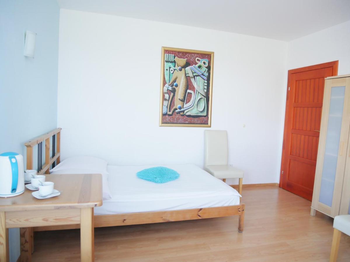 Sloneczny Dom Pokoje I Apartament Na Wynajem Leba Exterior foto
